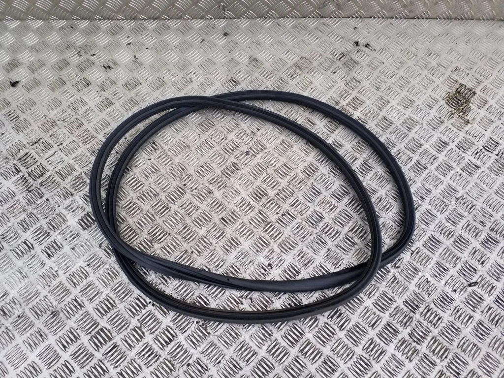 Rubber seal rear door 7L0839911E