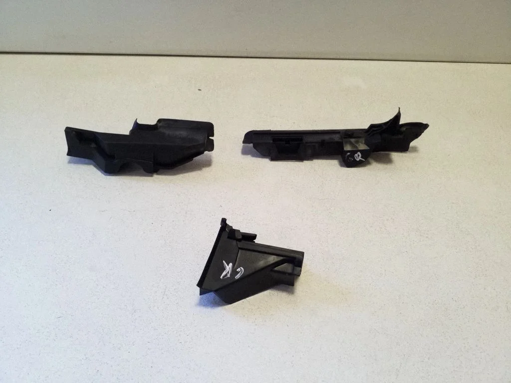 Rubber seal rear door window/glass 6784702100