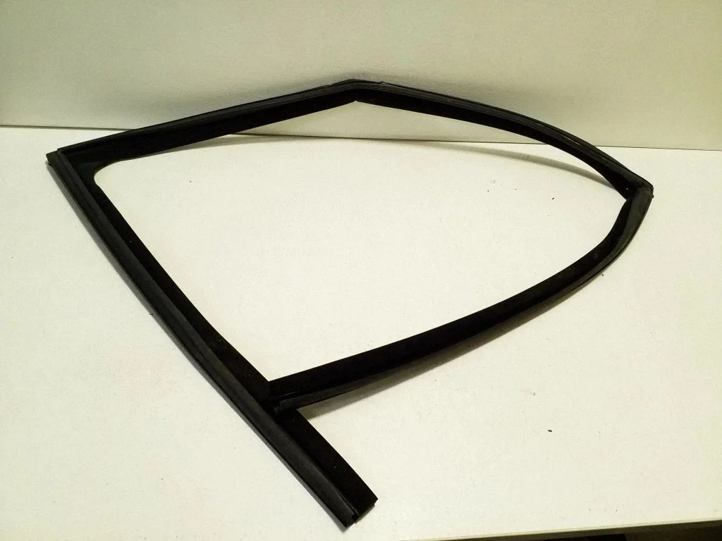 Rubber seal front door window/glass – Land Rover Evoque I (2011-2018)