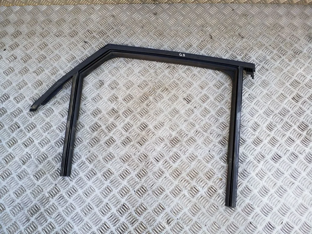 Rubber seal rear door window/glass – Audi A1 (2018-)