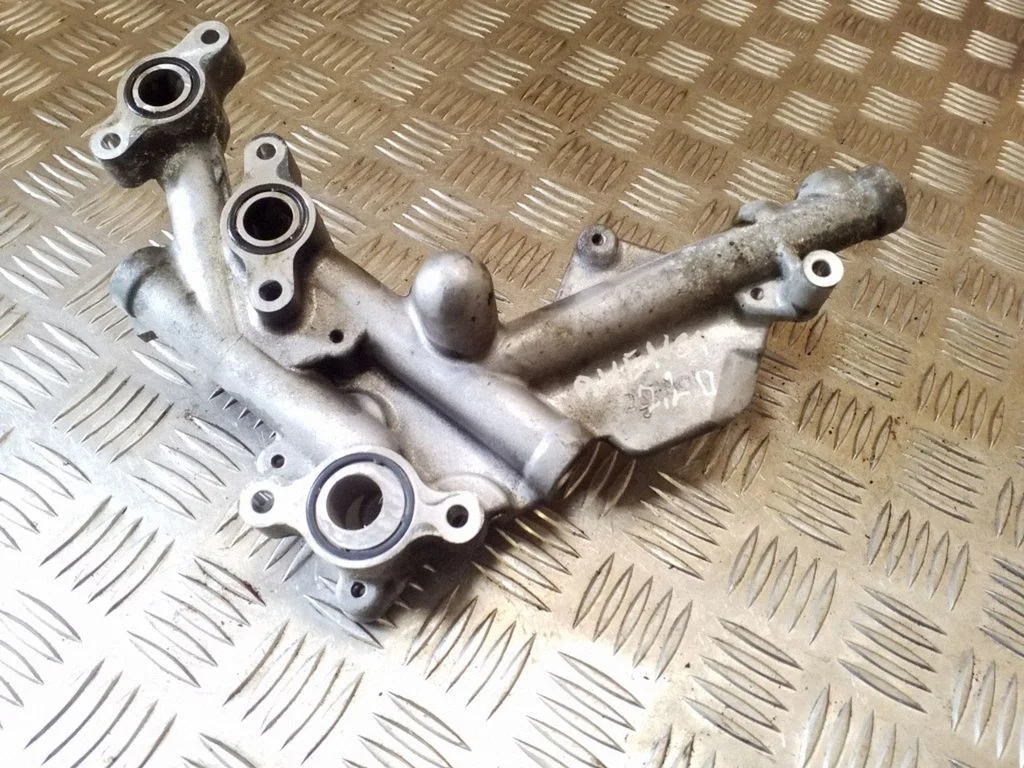 Other engine bay part