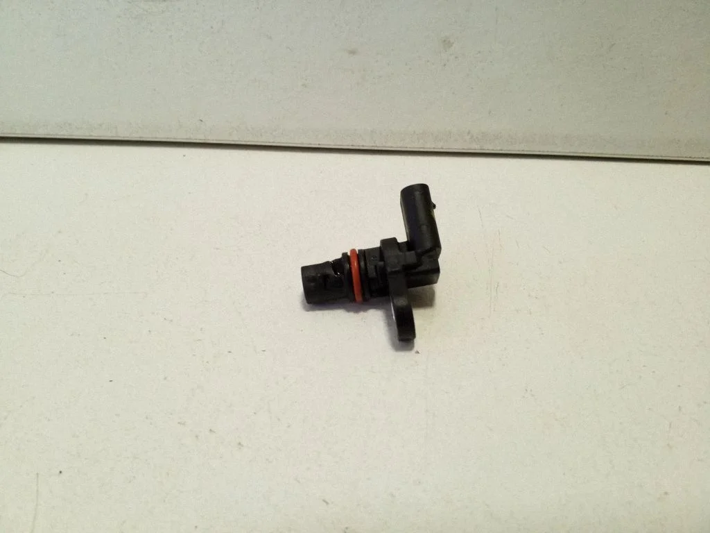 Sadales vārpstas stāvokļa devējs 05E907601C