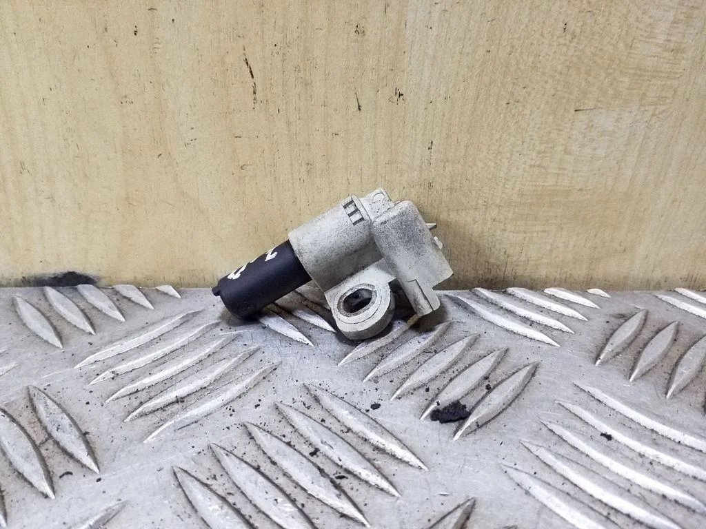 Camshaft position sensor 9628559980