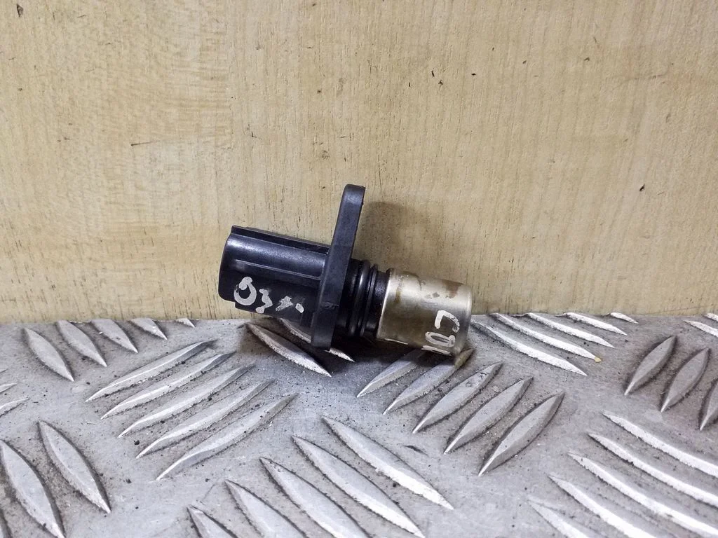 Nukkvõlli asendi andur – Toyota Corolla Verso E121 (2001-2004)