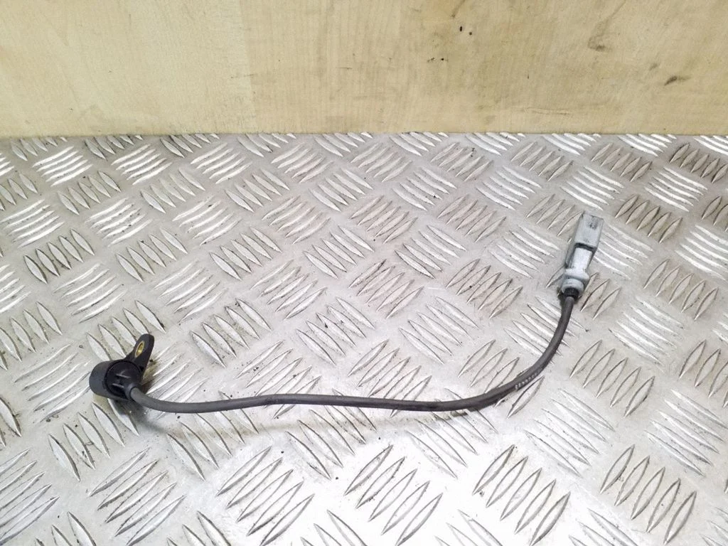 Camshaft position sensor 076906433