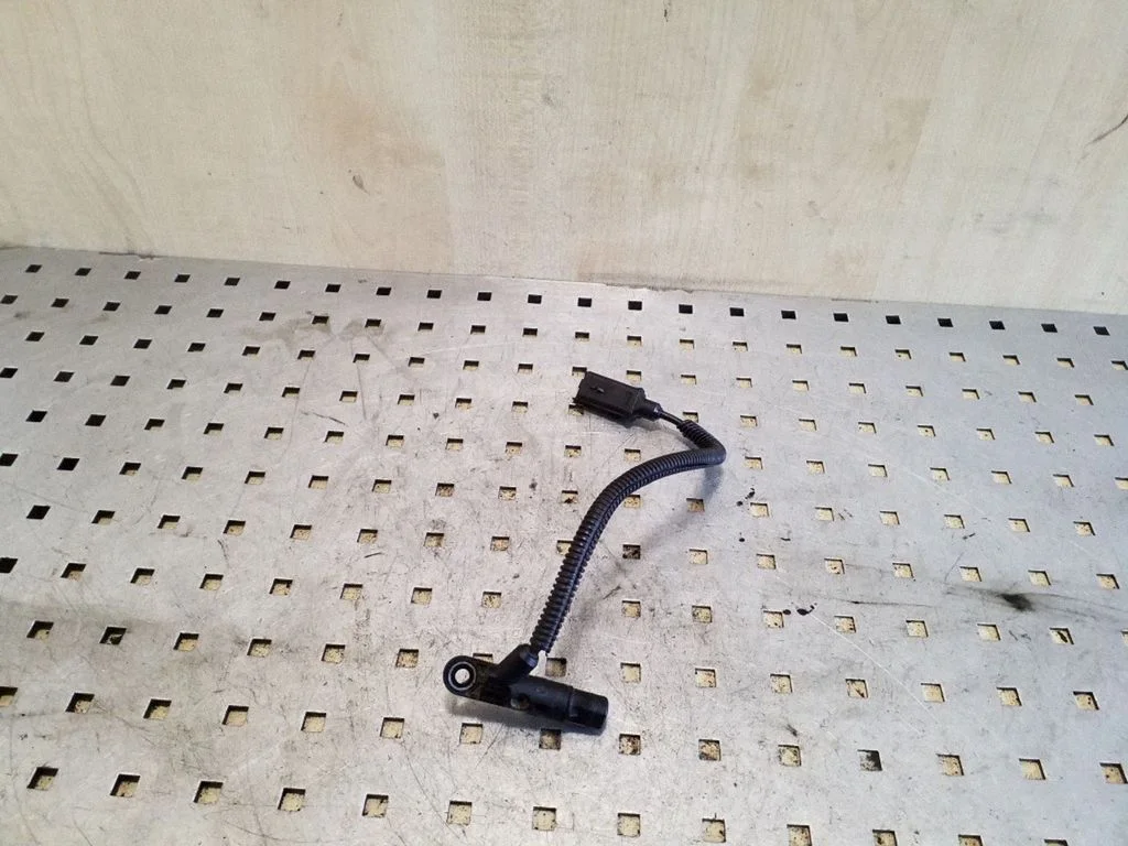 Camshaft position sensor – Peugeot 208 I (2012-2019)