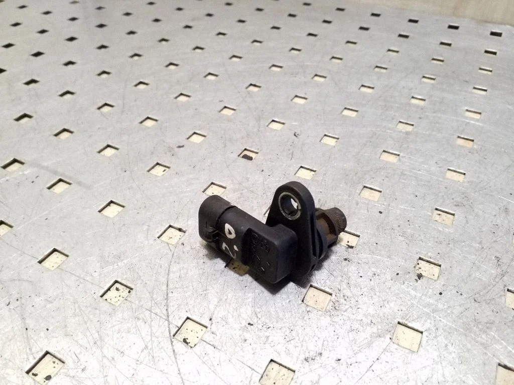 Camshaft position sensor – Opel Insignia A (2008-2017)