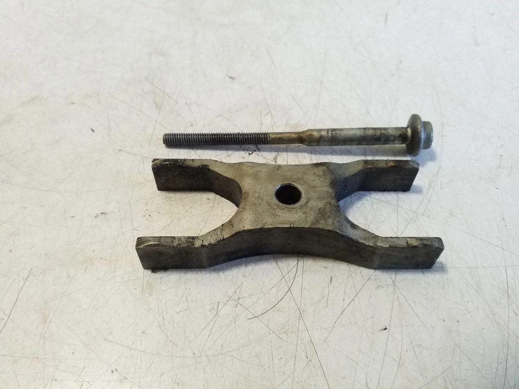 Pihusti (düüsi) hoidik – Volkswagen Passat B7 USA (2012-2019)