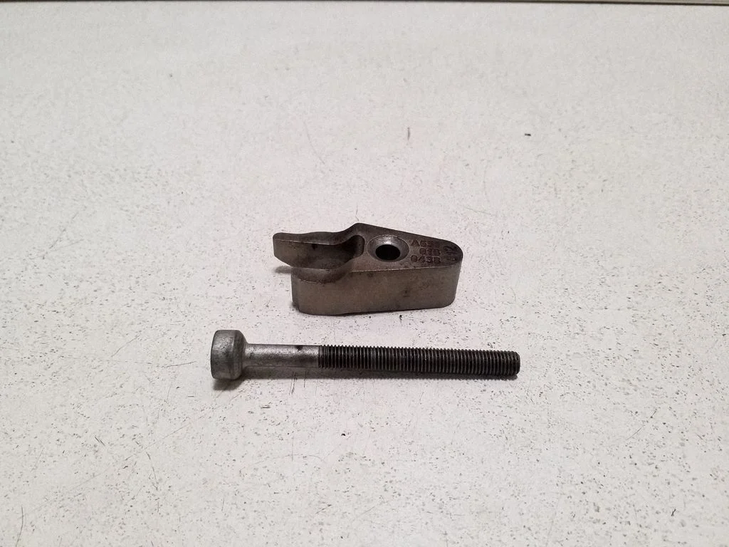 Fuel Injector clamp holder A6510160438