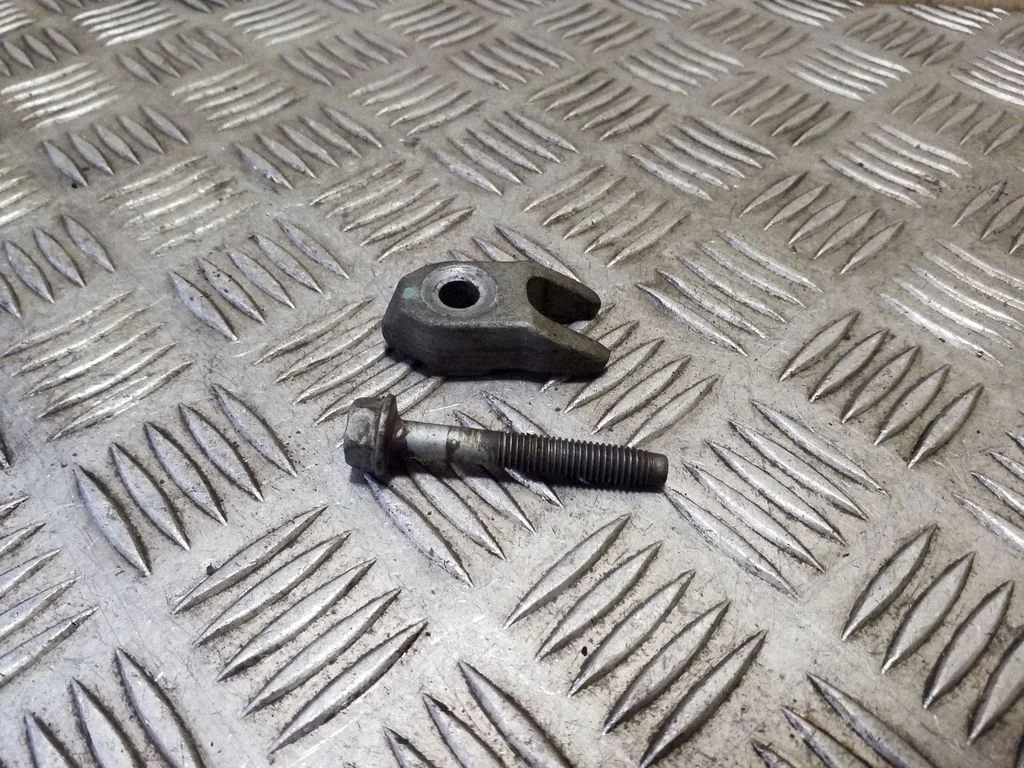 Fuel Injector clamp holder