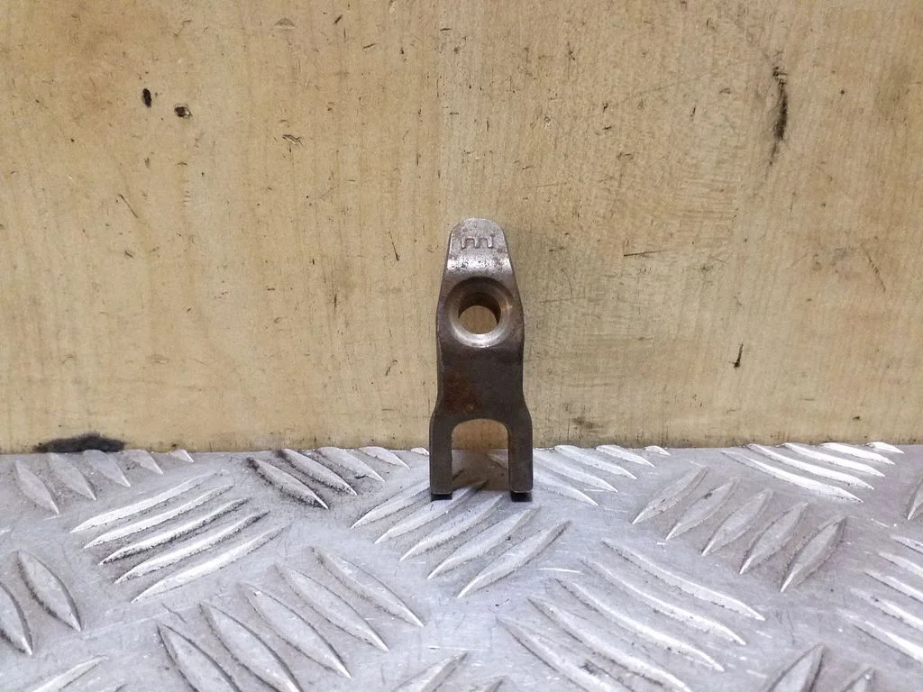 Fuel Injector clamp holder