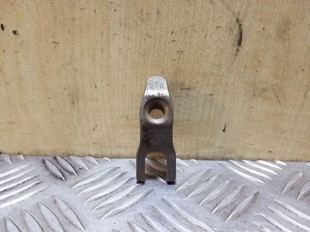 Fuel Injector clamp holder
