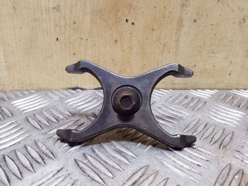 Fuel Injector clamp holder