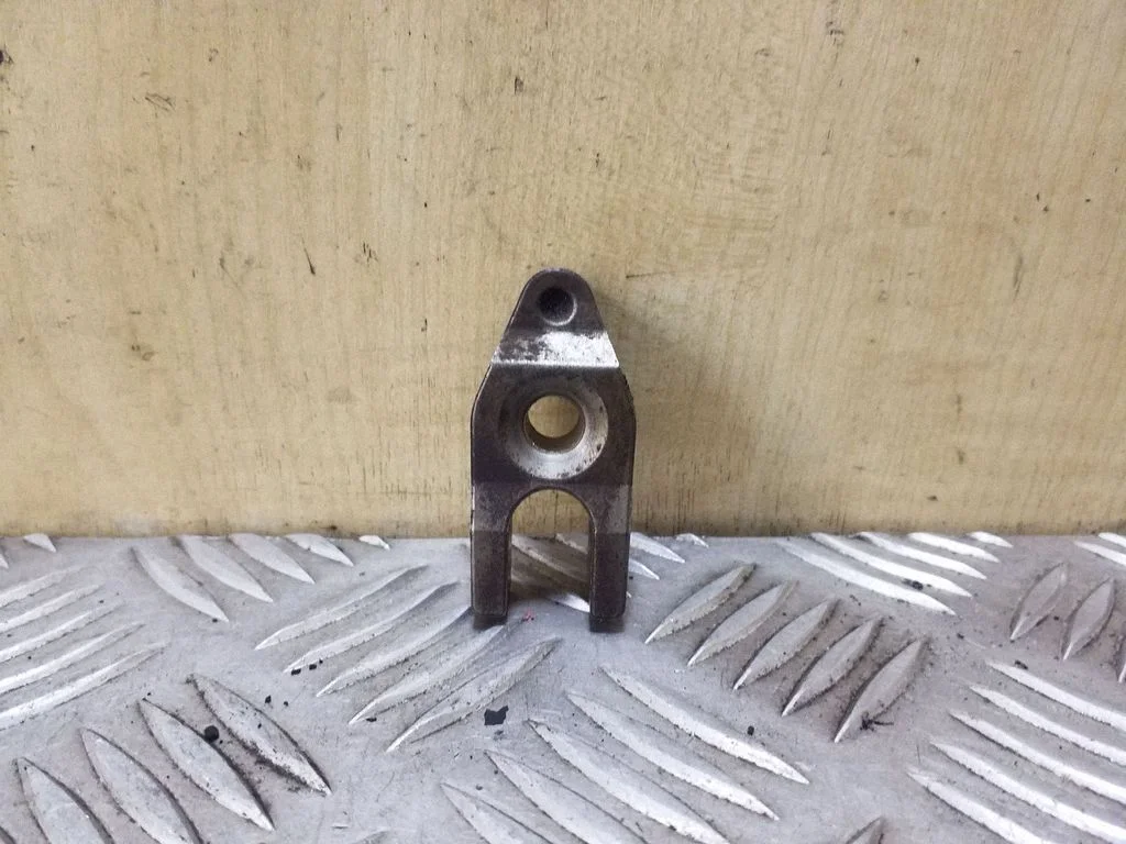 Fuel Injector clamp holder