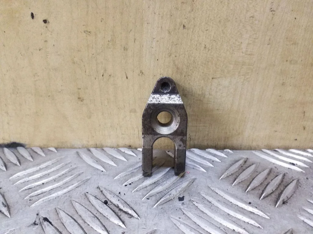Fuel Injector clamp holder