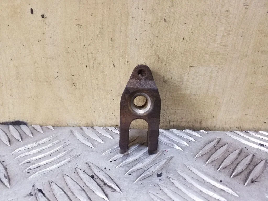 Fuel Injector clamp holder
