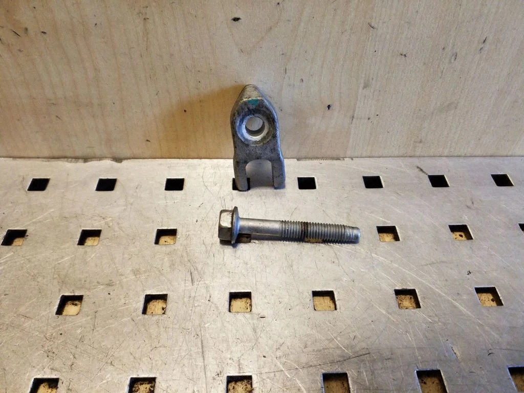 Fuel Injector clamp holder