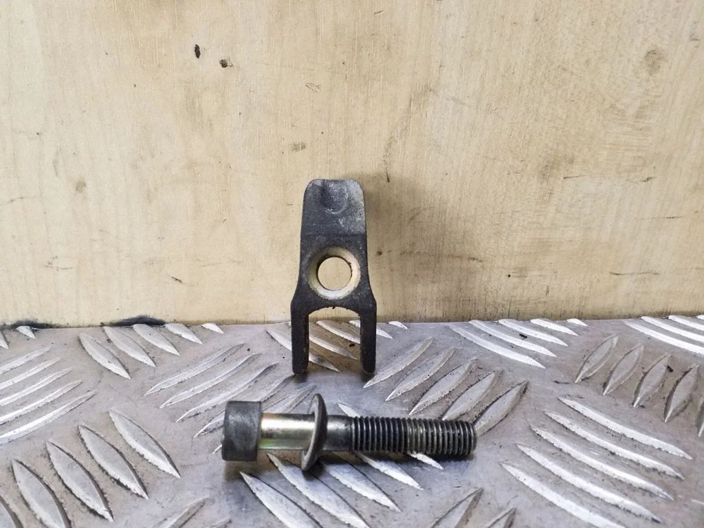 Fuel Injector clamp holder