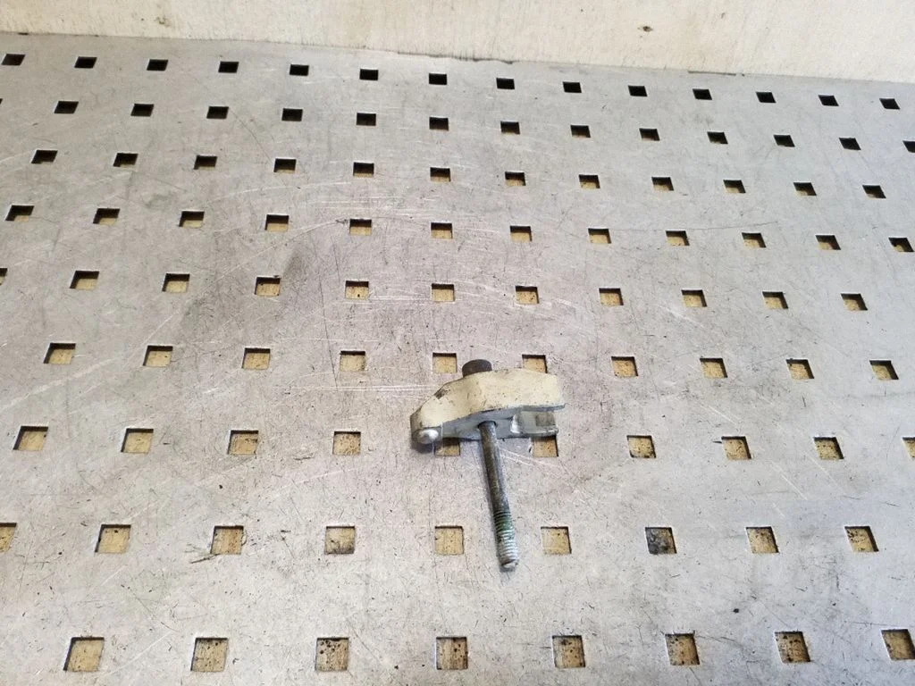 Fuel Injector clamp holder