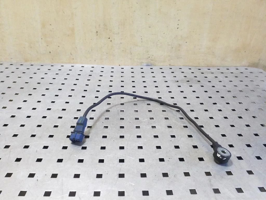 Detonation knock sensor 054905377G