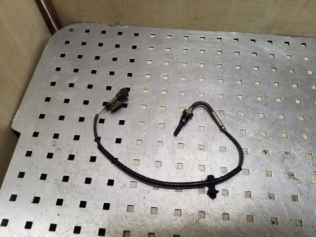 Exhaust gas temperature sensor 55571362