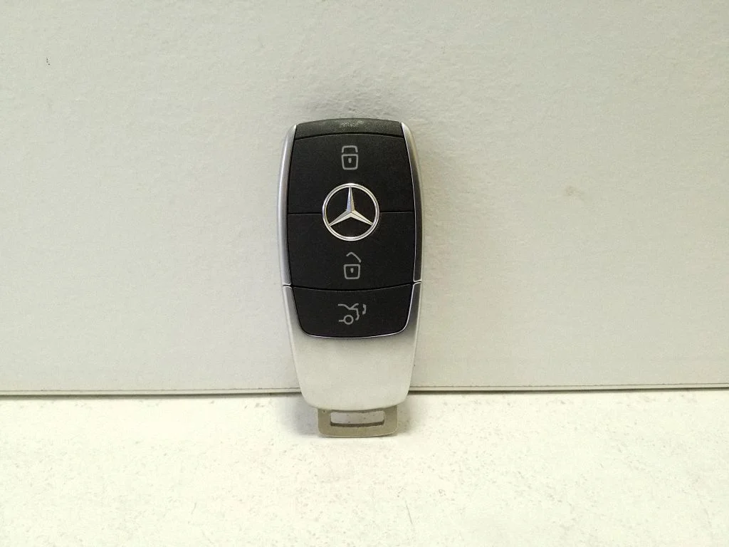 Süütevõti/kaart A1779056704