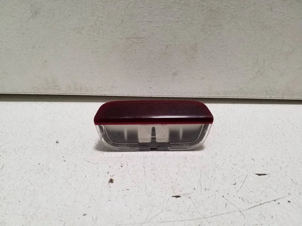 Front door interior light 9Y0947577B