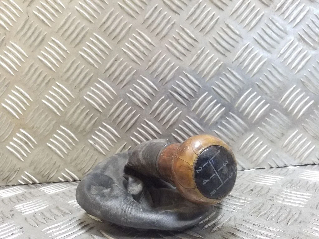 Gear lever shifter trim leather/knob