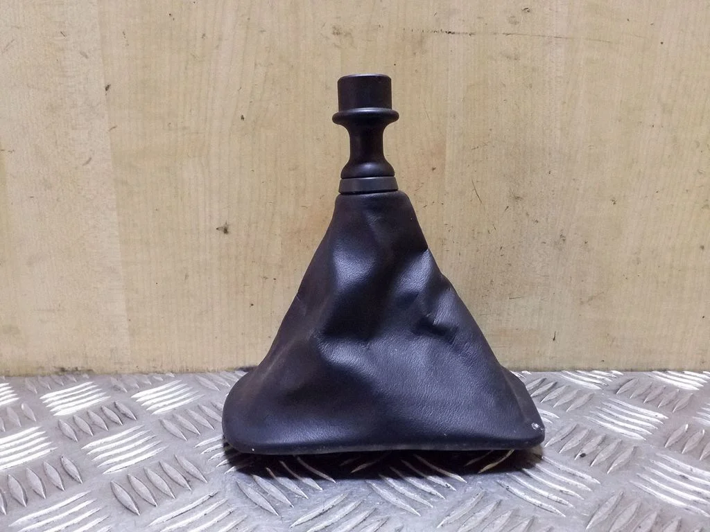 Gear lever shifter trim leather/knob