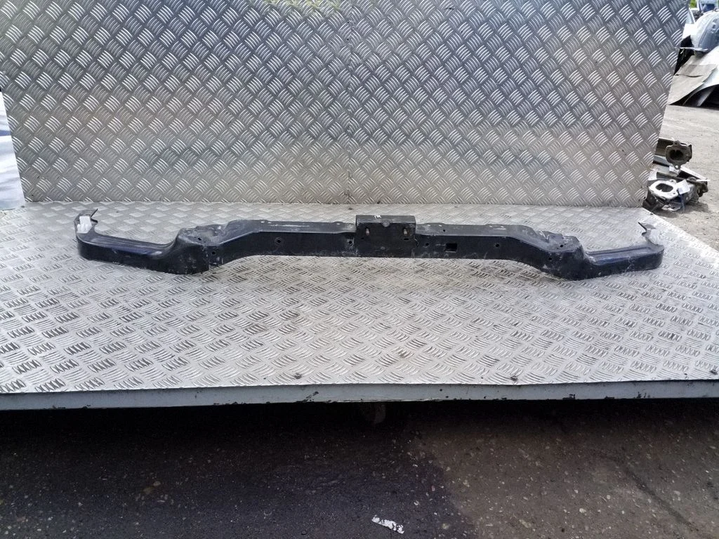 Radiatoru paneļa augšējā daļa