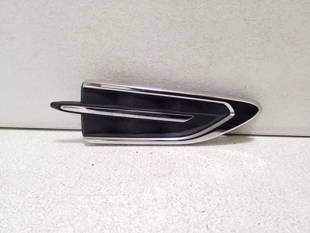 Fender trim (molding) – Ford Kuga II (2013-2019)