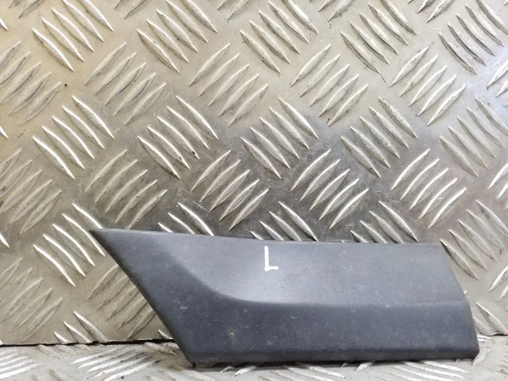 Spārna apdare (moldings) 3A0853517