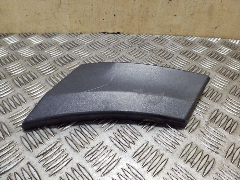 Poritiiva iluliist (molding) A9066902562