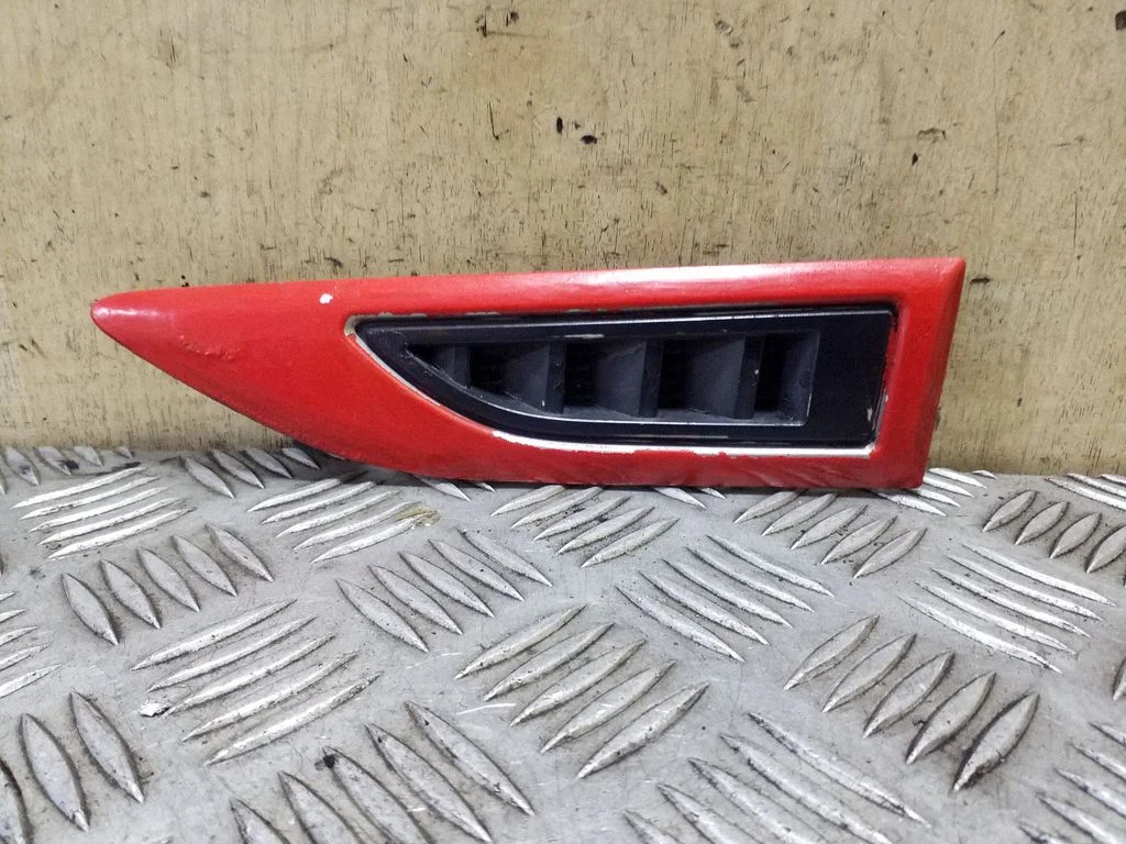 Poritiiva iluliist (molding) 95027406