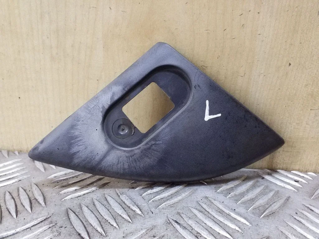 Poritiiva iluliist (molding) – Renault Espace IV (2002-2014)