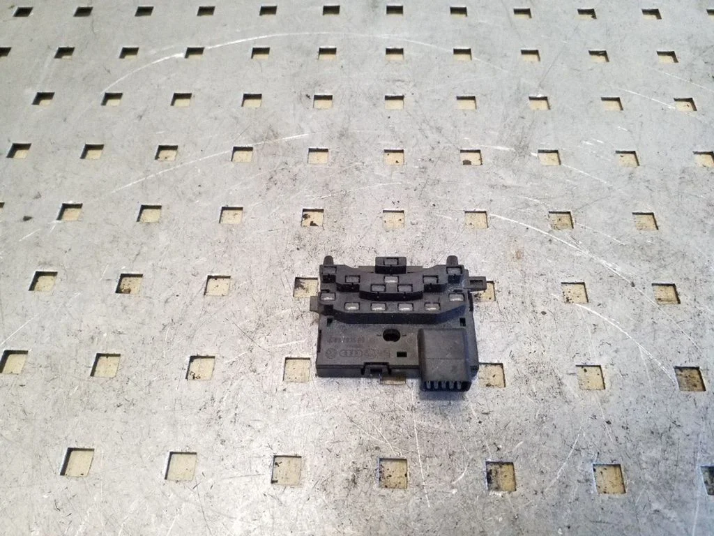 Stūres stāvokļa (leņķa) sensors 1K0959654