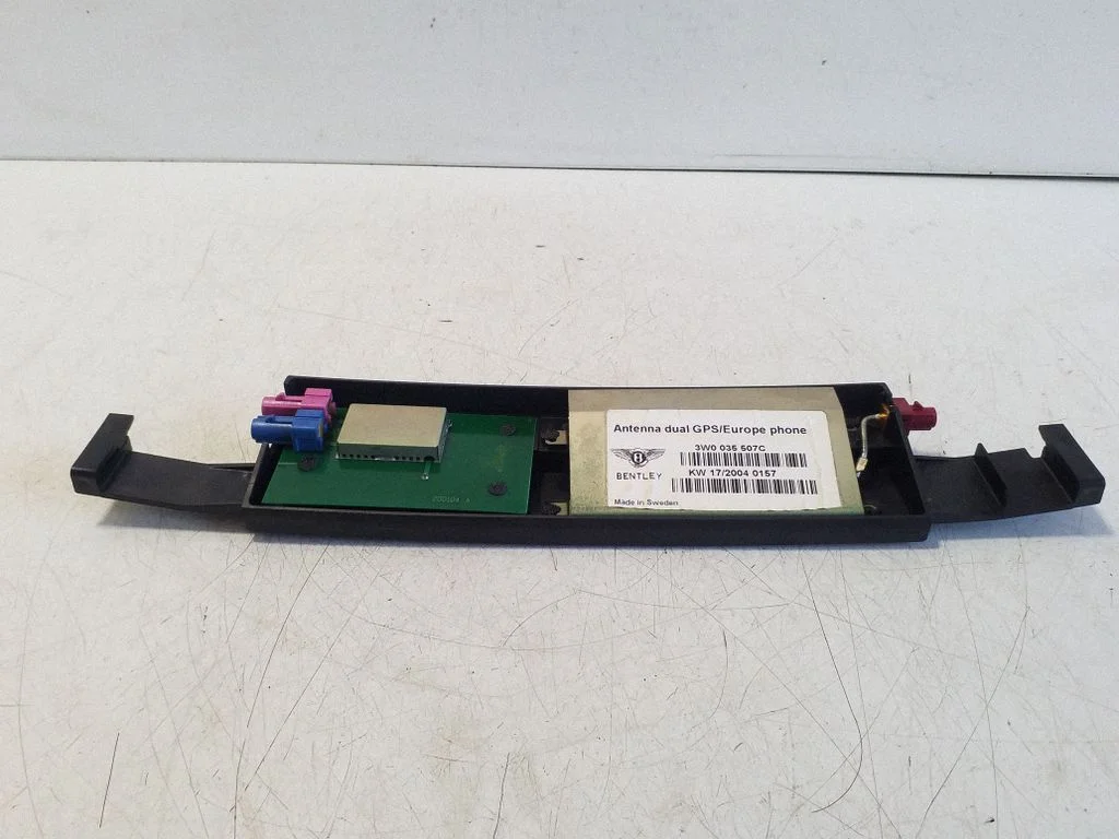 Antena (GPS antena) – Bentley Continental (2003-2017)