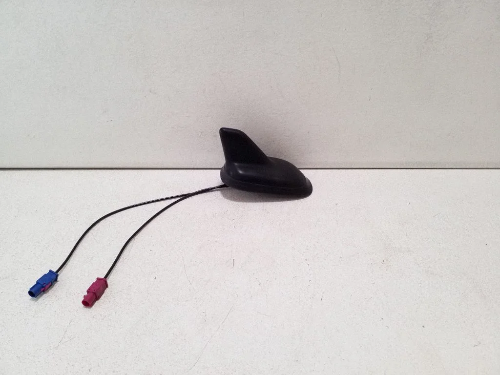 Aerial GPS antenna – Skoda Superb B6 (3T) (2008-2015)