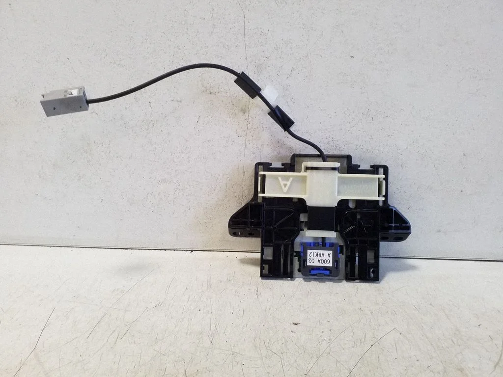 Antenn (GPS-antenn) – Lexus NX (2014-2021)