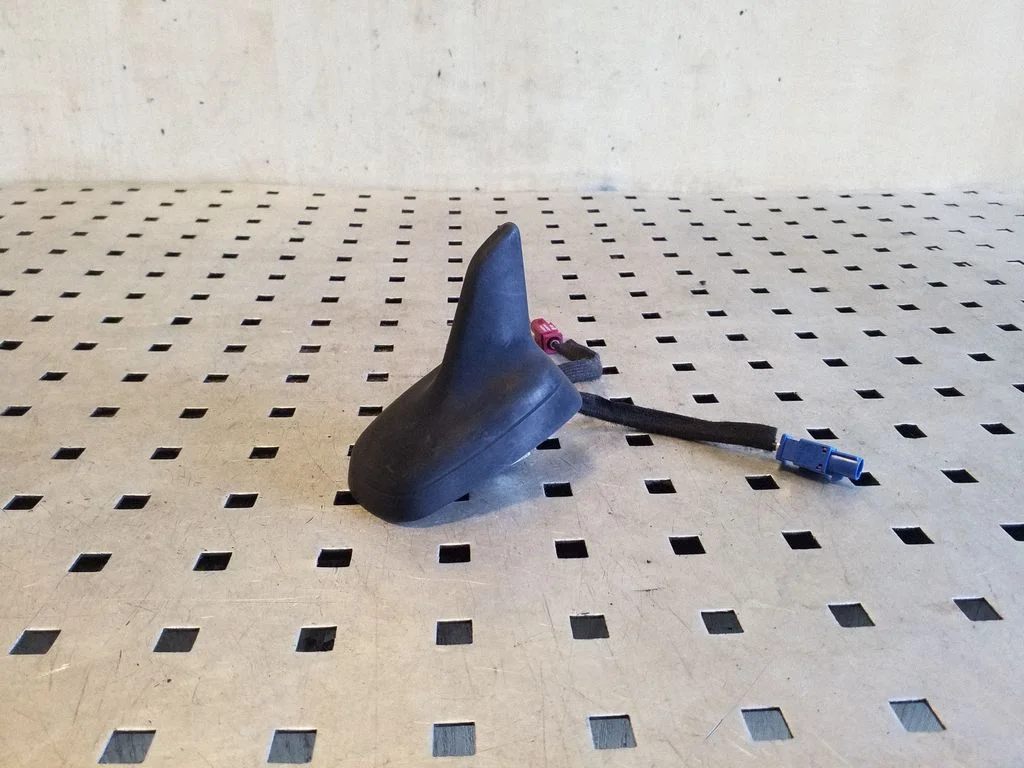 Antena (GPS antena) 8R0035503A