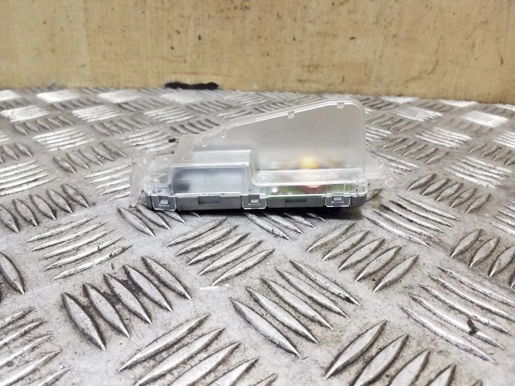 Antena (GPS) – Volvo V40 (2012-2019)