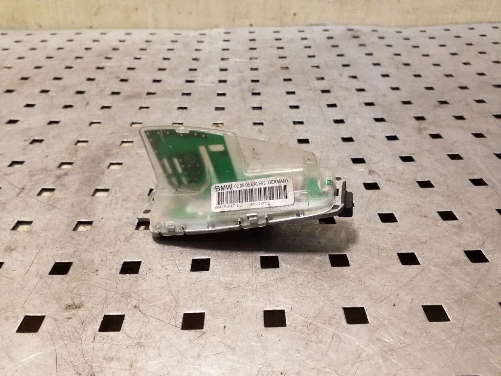 Aerial GPS antenna 692934703