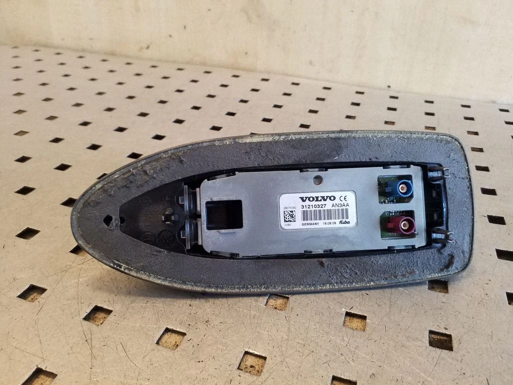 Aerial GPS antenna – Volvo S80 (2007-2013)