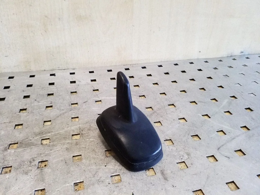 Aerial GPS antenna – Skoda Superb B6 (3T) (2008-2015)