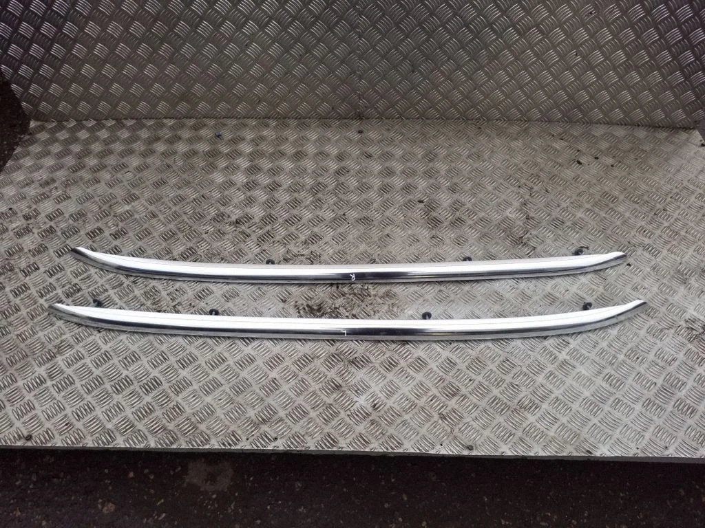 Roof bar rail – Audi Q3 8U (2011-2016)