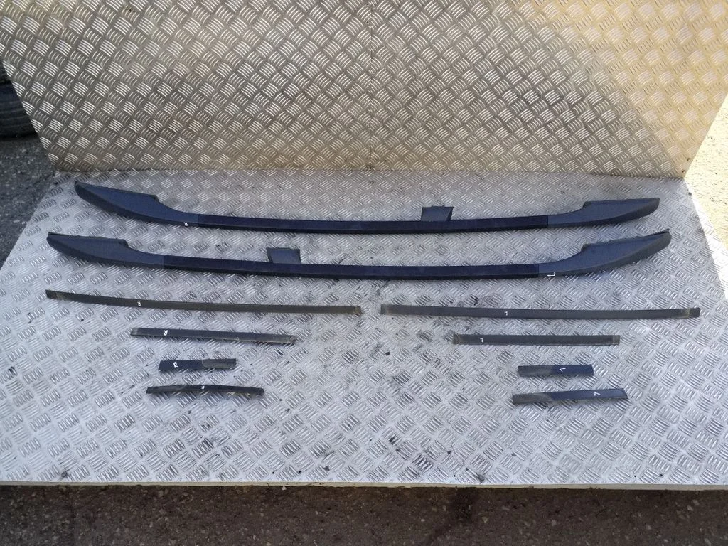 Roof bar rail