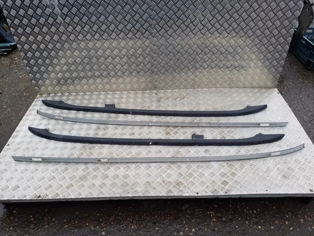 Roof bar rail