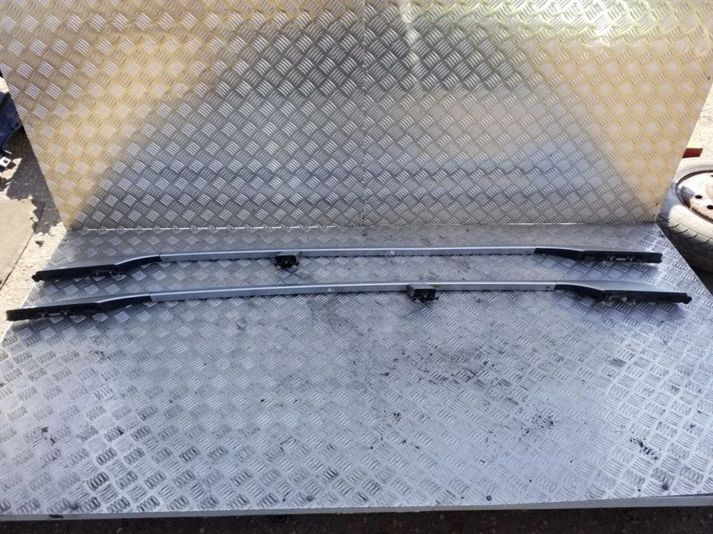 Roof bar rail 7661A031