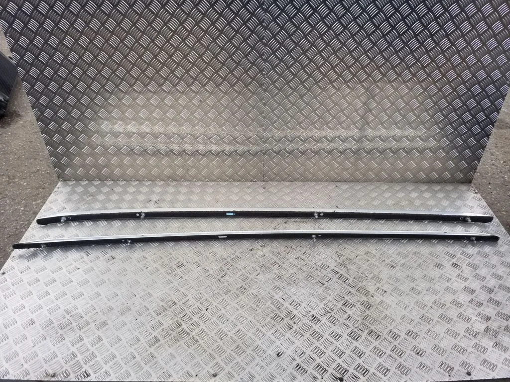 Jumta gareniskie stieņi „radziņi" – Volkswagen Passat CC (2008-2016)