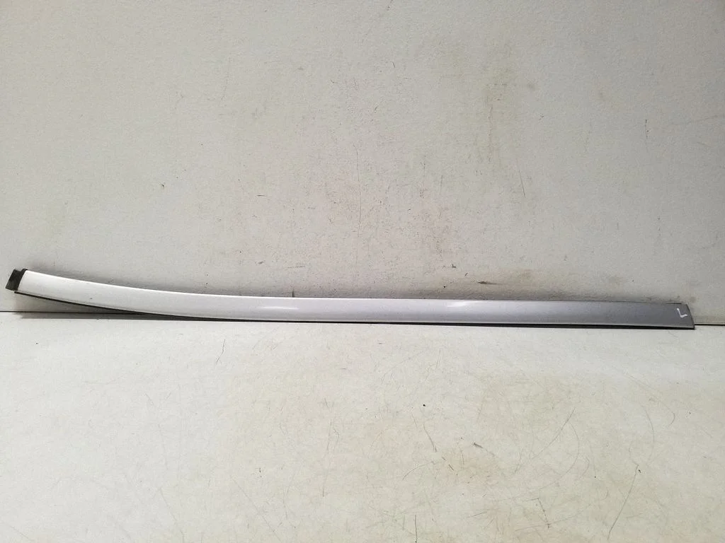 Roof trim bar molding cover 39971365